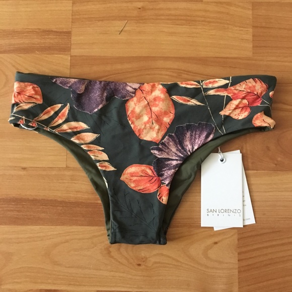 San Lorenzo Sport brief bottom 👙 used, in good condition. Reversible - Picture 1 of 6